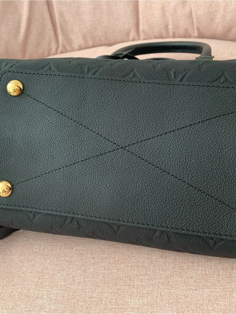 Louis Vuitton Monogram Empreinte leather speedy bandouliere 30. Never worn! - Picture 7 of 7